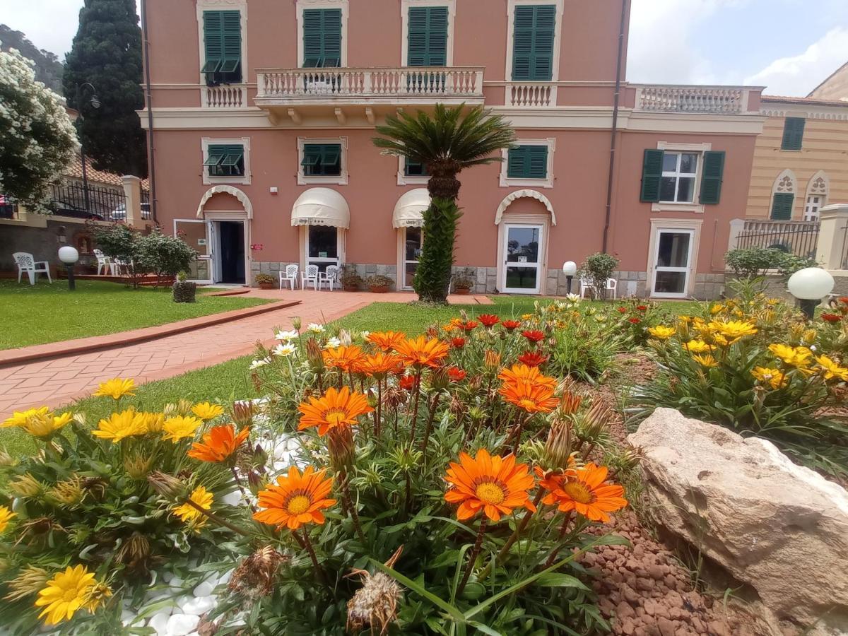 Albergo Mp Noli Bagian luar foto
