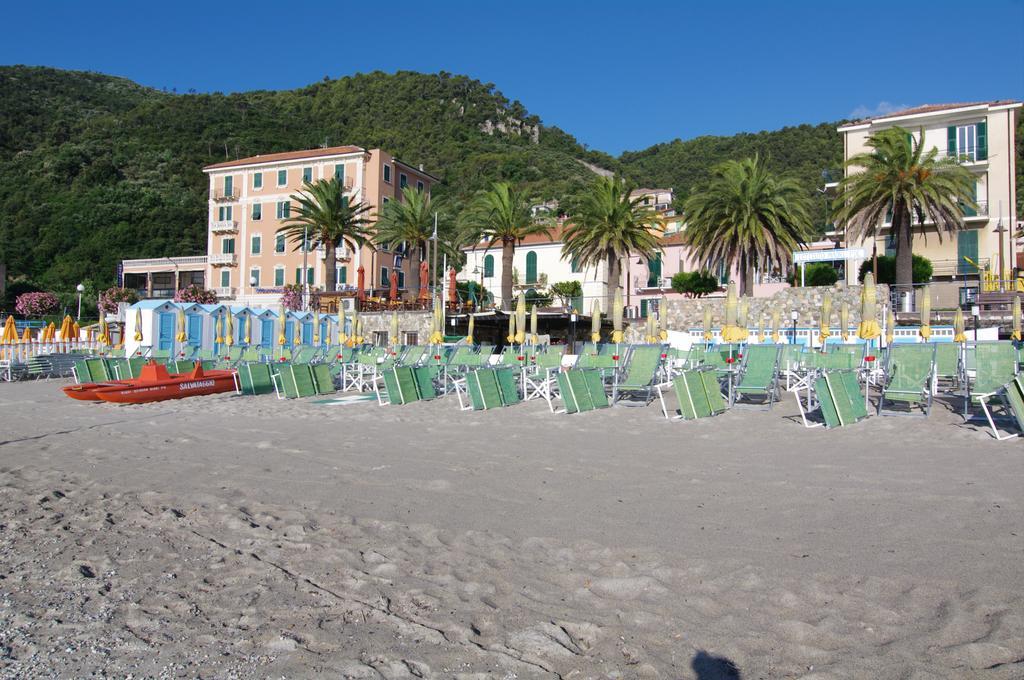 Albergo Mp Noli Bagian luar foto